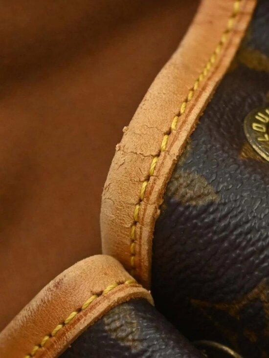 LOUIS VUITTON MONTSOURIS MM BACKPACK BAG MONOGRAM main image 10